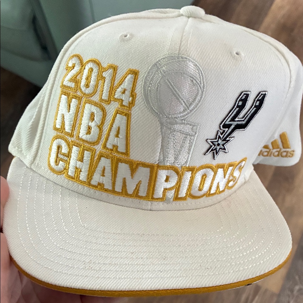 Adidas 2014 NBA Champions Gold and Silver Cap never worn!